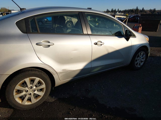 KNADM4A36G6632818 KIA RIO LX