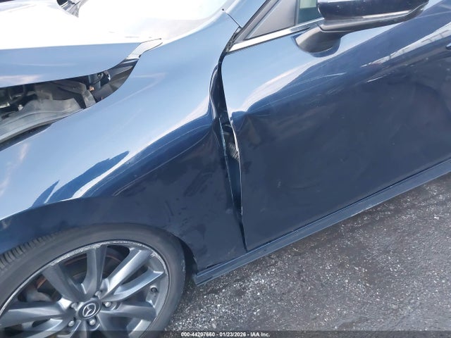 2019 Mazda Mazda3 მანქანა იყიდება აუქციონზე, vin: JM1BPBJMXK1141043, აუქციონის ნომერი: 44207660