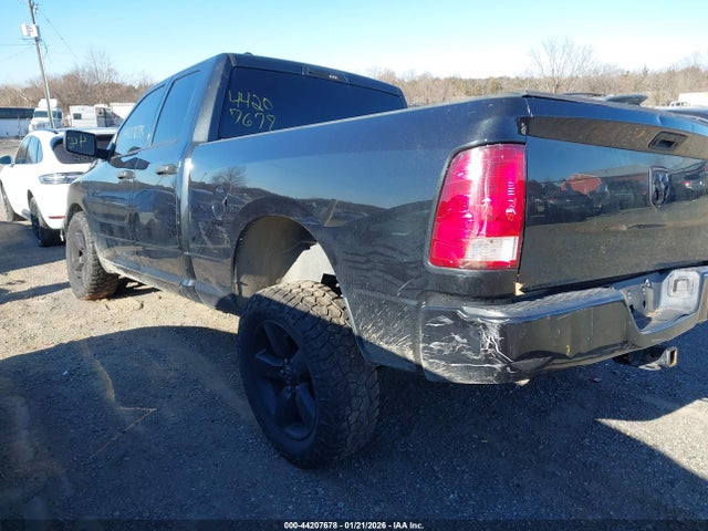 Продажа на аукционе авто 2018 Ram 1500 Express  4x4 6'4 Box, vin: 1C6RR7FT6JS282293, номер лота: 44207678