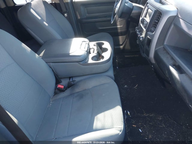 Продажа на аукционе авто 2018 Ram 1500 Express  4x4 6'4 Box, vin: 1C6RR7FT6JS282293, номер лота: 44207678