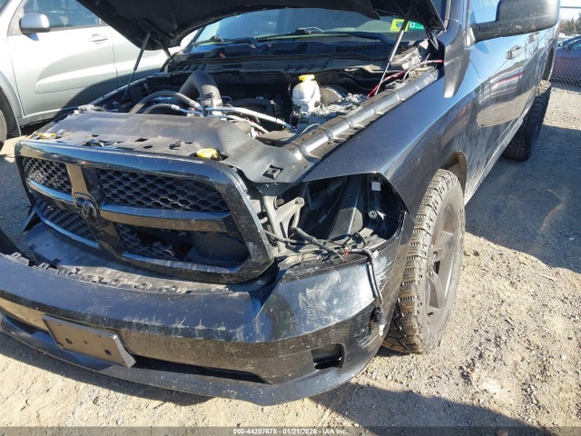 Продажа на аукционе авто 2018 Ram 1500 Express  4x4 6'4 Box, vin: 1C6RR7FT6JS282293, номер лота: 44207678