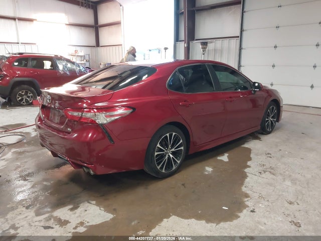 4T1B11HK6JU602876 Toyota CAMRY SE
