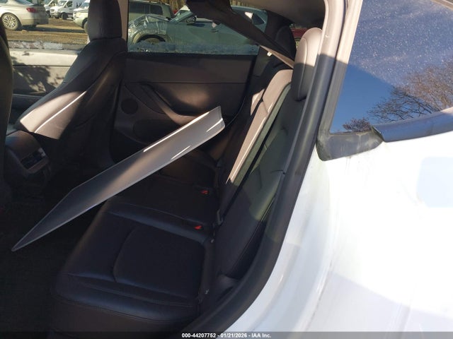2022 TESLA MODEL Y 7SAYGDEF9NF378641 Photo 7