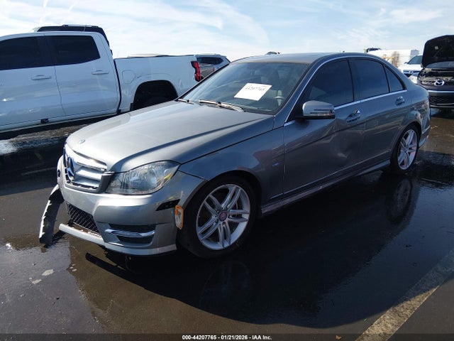 44207765 :رقم المزاد ، WDDGF4HB3CR211807 vin ، 2012 Mercedes-benz C 250 Sport مزاد بيع