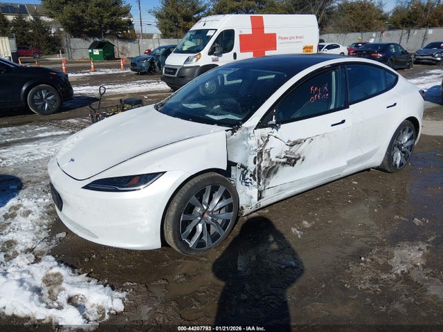 2024 TESLA MODEL 3 5YJ3E1EA4RF822675 Photo 1