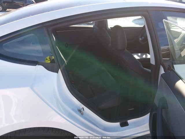 2024 TESLA MODEL 3 5YJ3E1EA4RF822675 Photo 7