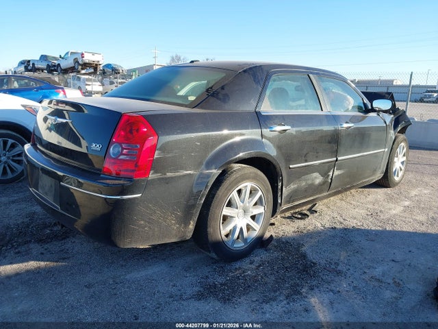 Продаж на аукціоні авто 2010 Chrysler 300 Touring/signature Series/executive Series, vin: 2C3CA5CV1AH121992, номер лоту: 44207799