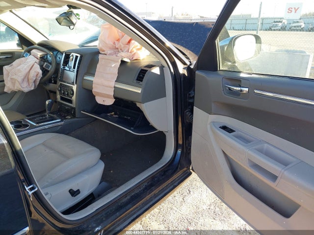 Продаж на аукціоні авто 2010 Chrysler 300 Touring/signature Series/executive Series, vin: 2C3CA5CV1AH121992, номер лоту: 44207799