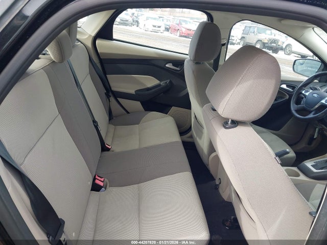 Ford FOCUS SE 2014 1FADP3F25EL285197 Image 8