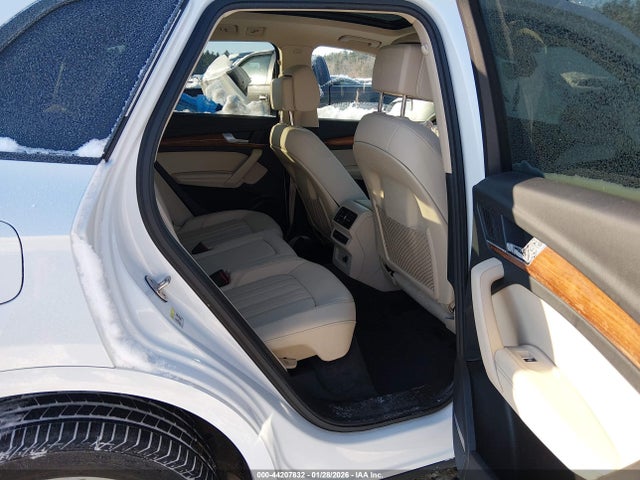 Продаж на аукціоні авто 2023 Audi Q5 Premium Plus 45 Tfsi S Line Quattro, vin: WA1EAAFY8P2016672, номер лоту: 44207832