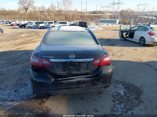 Nissan Altima 2.5 S 2018 1N4AL3AP2JC193394 Image 16