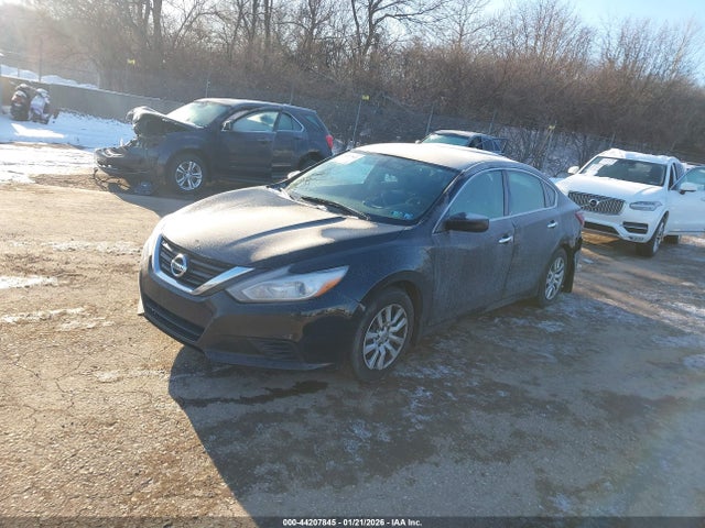Nissan Altima 2.5 S 2018 1N4AL3AP2JC193394 Image 2