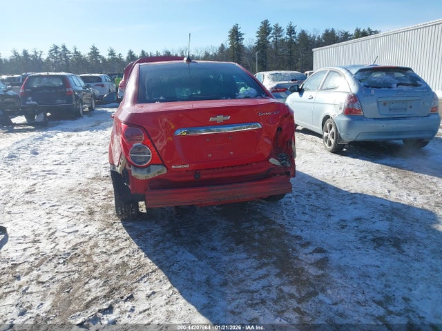 1G1JC5SH1F4117186 Chevrolet Sonic Lt Auto