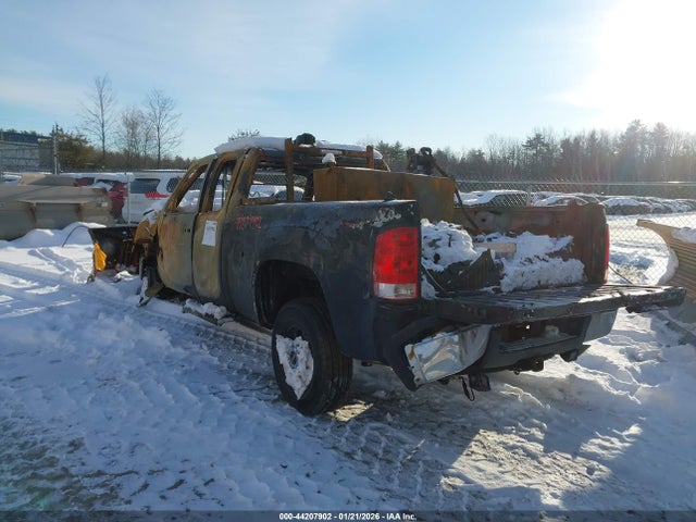 2010 GMC SIERRA 2500HD 1GT5K0BG8AZ185812 Photo 2