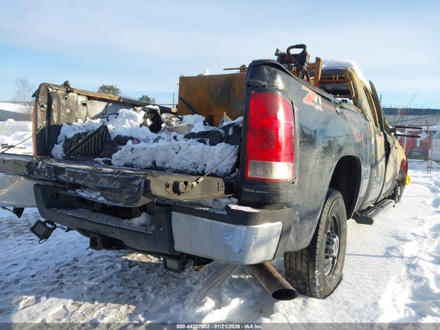 2010 GMC SIERRA 2500HD 1GT5K0BG8AZ185812 Photo 3