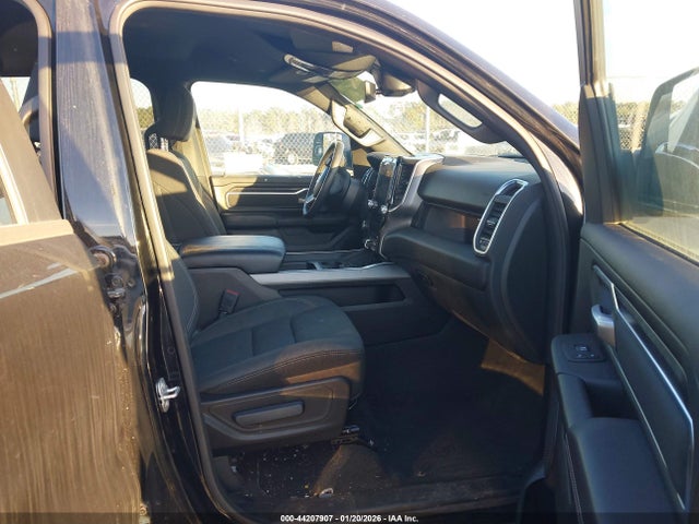 1C6SRFFT8RN208251 RAM 1500 Big Horn 4x4 5&#039;7 Box