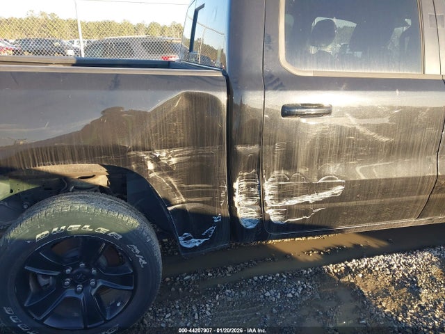 1C6SRFFT8RN208251 RAM 1500 Big Horn 4x4 5&#039;7 Box