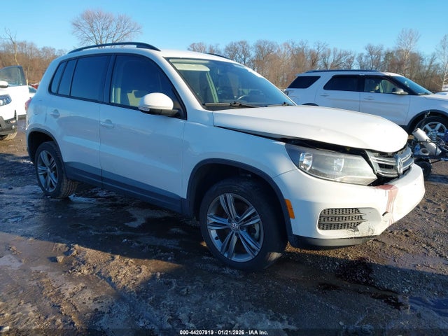 2017 VOLKSWAGEN TIGUAN WVGAV7AX8HK000768