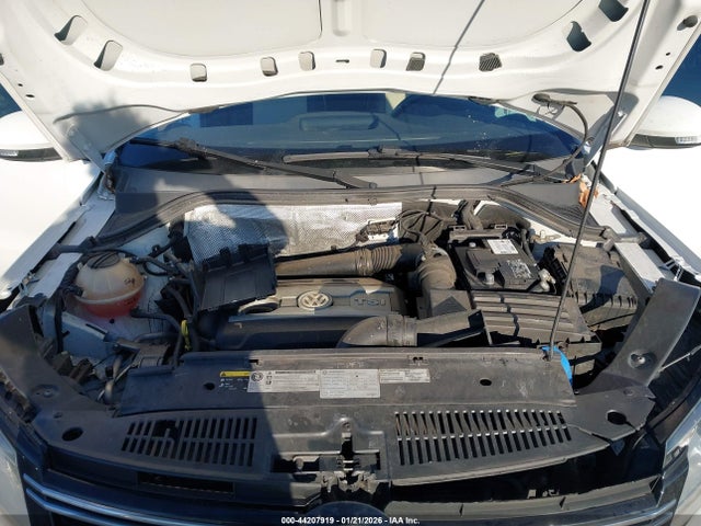 2017 VOLKSWAGEN TIGUAN WVGAV7AX8HK000768 Photo 9