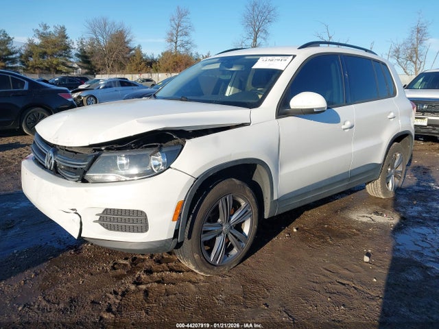 2017 VOLKSWAGEN TIGUAN WVGAV7AX8HK000768 Photo 1