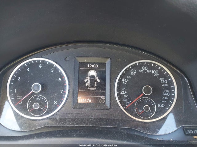 2017 VOLKSWAGEN TIGUAN WVGAV7AX8HK000768 Photo 6