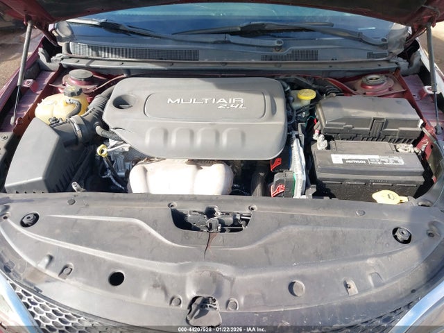 Продажа на аукционе авто 2015 Chrysler 200 Limited, vin: 1C3CCCAB8FN711502, номер лота: 44207928