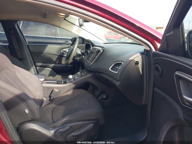 Продажа на аукционе авто 2015 Chrysler 200 Limited, vin: 1C3CCCAB8FN711502, номер лота: 44207928