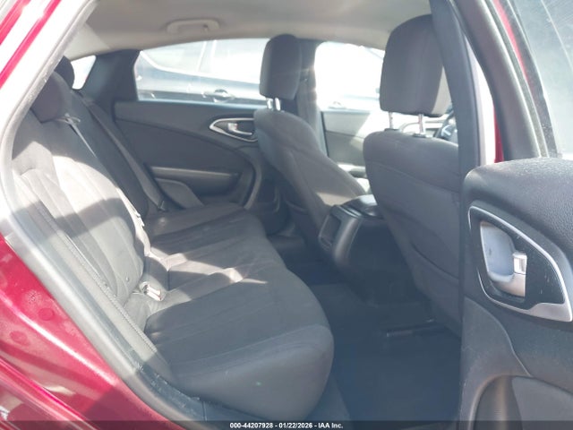 Продажа на аукционе авто 2015 Chrysler 200 Limited, vin: 1C3CCCAB8FN711502, номер лота: 44207928
