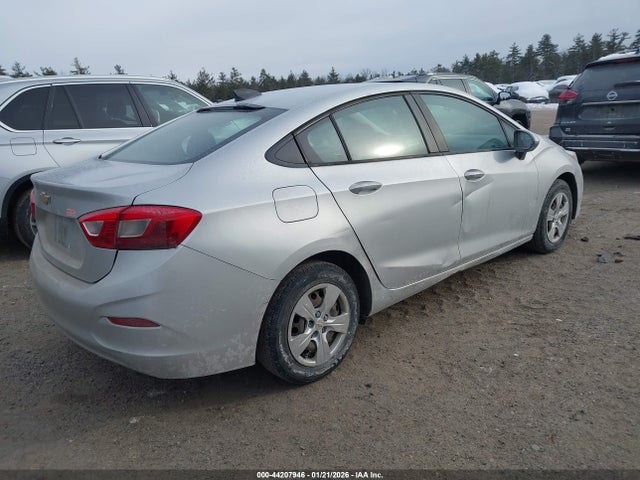 2016 CHEVROLET CRUZE 1G1BC5SM0G7306915 Photo 3