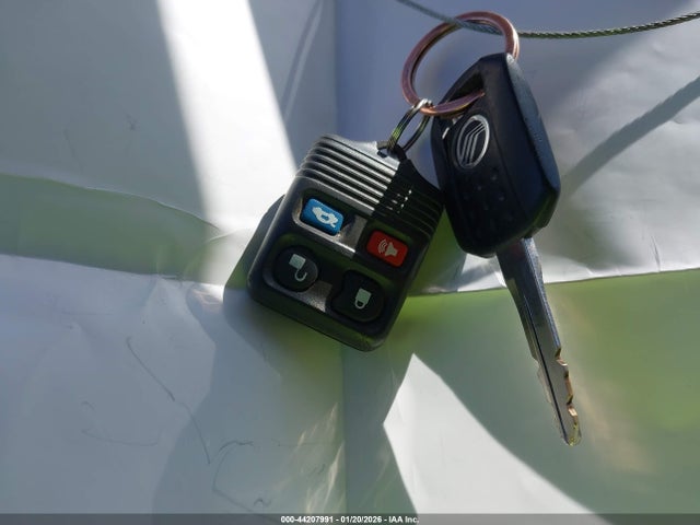 2005 MERCURY GRAND MARQUIS 2MEFM75W55X672079 Photo 10