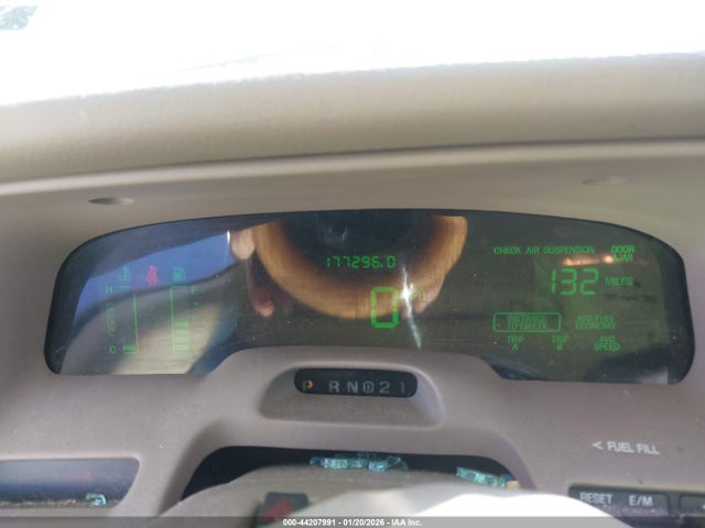 2005 MERCURY GRAND MARQUIS 2MEFM75W55X672079 Photo 6