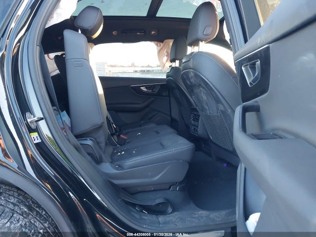 2025 AUDI Q7 WA1ACBF77SD007268 Photo 7