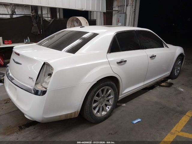 Продаж на аукціоні авто 2011 Chrysler 300c, vin: 2C3CA6CT8BH528472, номер лоту: 44208020