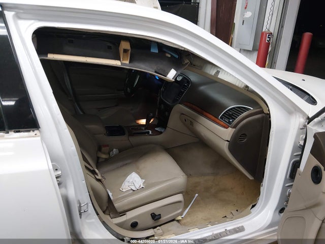 Продаж на аукціоні авто 2011 Chrysler 300c, vin: 2C3CA6CT8BH528472, номер лоту: 44208020