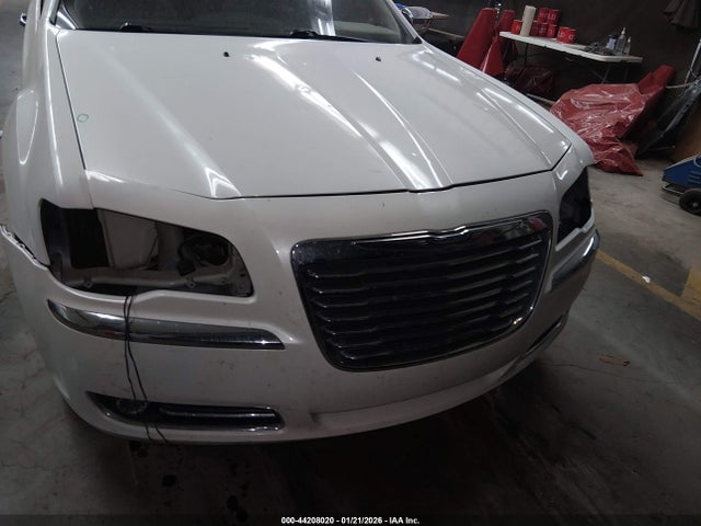 Продаж на аукціоні авто 2011 Chrysler 300c, vin: 2C3CA6CT8BH528472, номер лоту: 44208020