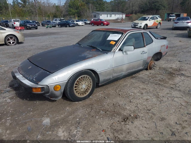 1980 PORSCHE 924 92A0430388 Photo 1