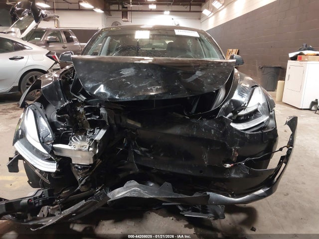 Продаж на аукціоні авто 2021 Tesla Model 3 Standard Range Plus Rear-wheel Drive, vin: 5YJ3E1EA3MF029781, номер лоту: 44208025