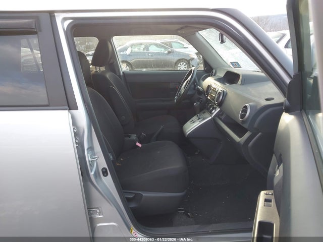 2008 SCION XB JTLKE50E681029046 Photo 4