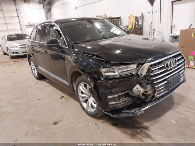 2017 AUDI Q7 WA1LAAF76HD011376 Photo 0