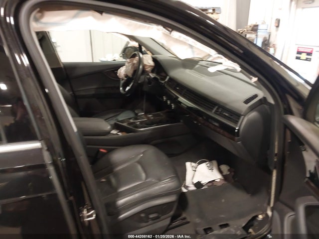 2017 AUDI Q7 WA1LAAF76HD011376 Photo 4