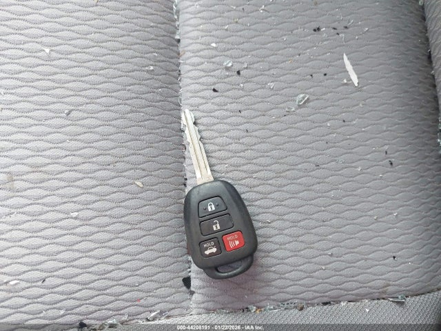 2T1BURHE4GC498320 Toyota COROLLA LE