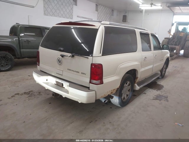 2005 CADILLAC ESCALADE ESV 3GYFK66N15G252332 Photo 3