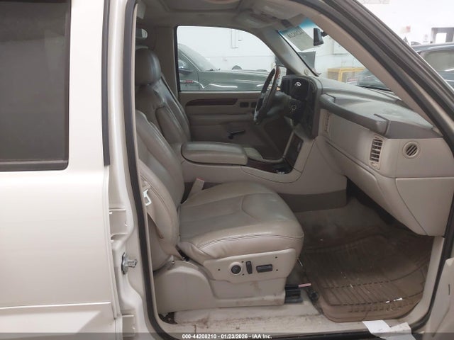 2005 CADILLAC ESCALADE ESV 3GYFK66N15G252332 Photo 4