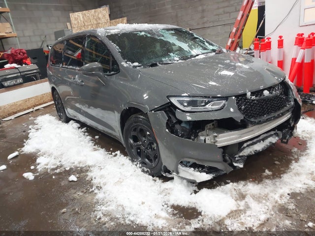 2022 CHRYSLER PACIFICA HYBRID 2C4RC1L75NR127370