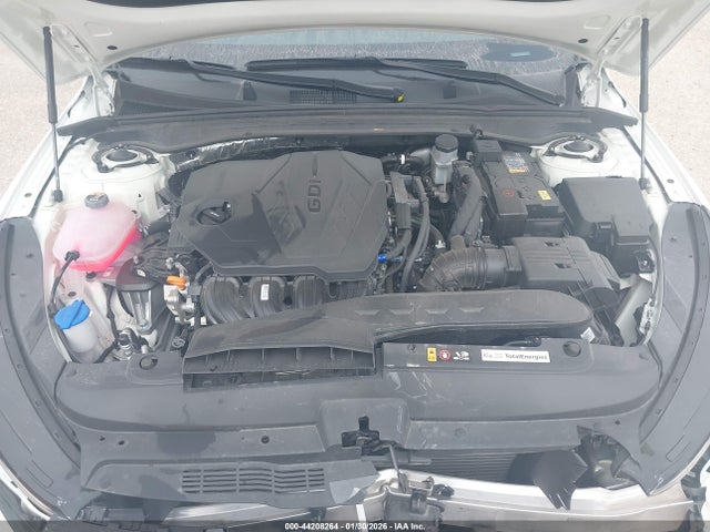 2026 Kia K5 Lxs Fwd მანქანა იყიდება აუქციონზე, vin: KNAG24J70T5398732, აუქციონის ნომერი: 44208264