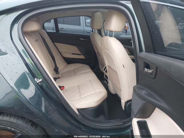 2017 JAGUAR XE SAJAK4BV9HA970578 Photo 7
