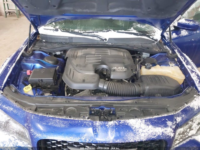 2018 Chrysler 300 300s Awd მანქანა იყიდება აუქციონზე, vin: 2C3CCAGG0JH181812, აუქციონის ნომერი: 44208383