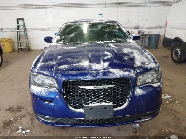 2018 Chrysler 300 300s Awd მანქანა იყიდება აუქციონზე, vin: 2C3CCAGG0JH181812, აუქციონის ნომერი: 44208383
