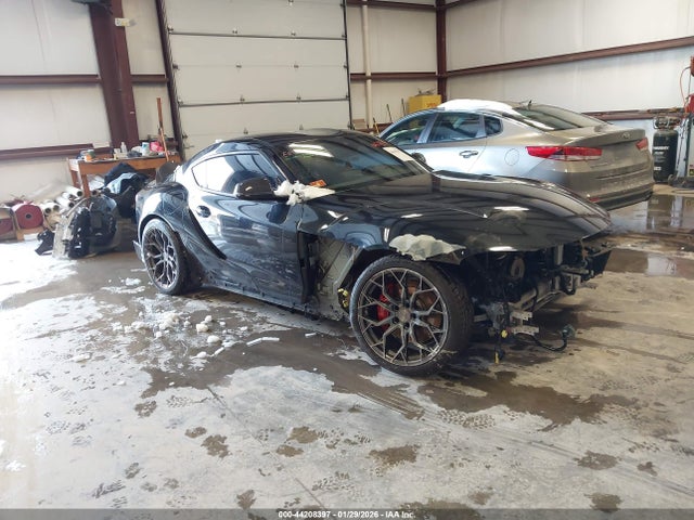 2021 TOYOTA GR SUPRA WZ1DB0C06MW036948
