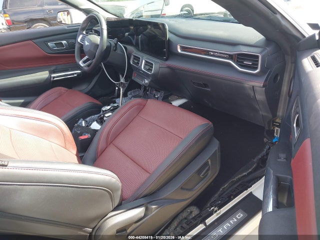 2024 FORD MUSTANG 1FAGP8UH0R5108567 Photo 4